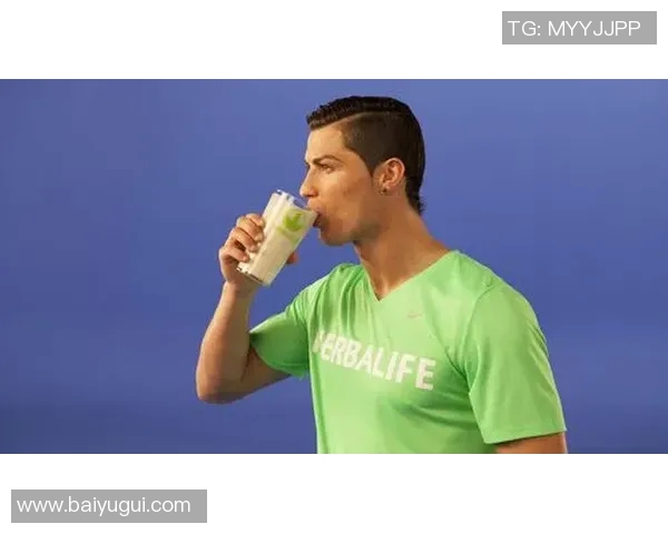 足球明星小琪的成长历程与职业生涯全景解析 足球明星小琪的成长历程与职业生涯全景解析